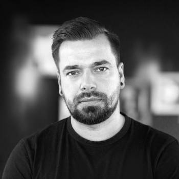 Christoph Pluschzyk Designer & Tätowierer bei feINKunst Tattoo